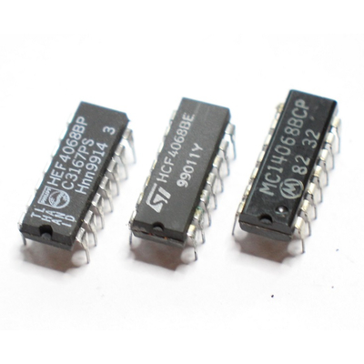 CD 4068  / MC 14068CP   Vier NAND-Gatter mit 8 Eingngen