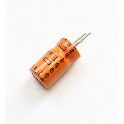 Electrolytic capacitor     47�f   16V  85�C   print