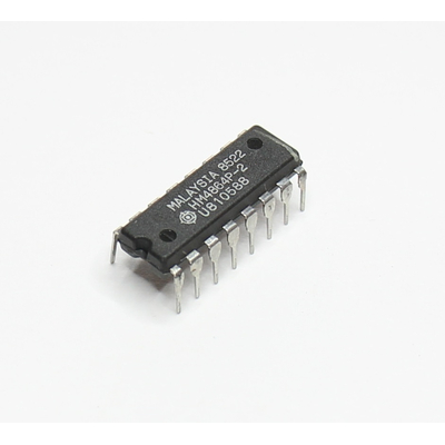 HM4864P-2 64K (64Kx1) DRAM DIP16