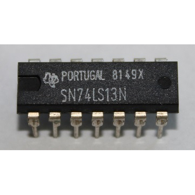 74LS13 dual Schmitt trigger 4-input NAND gate