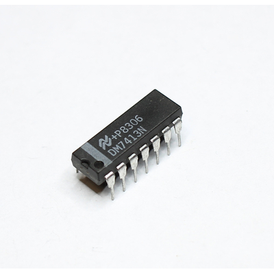 DM7413N (FLH351) dual Schmitt trigger 4-input NAND gate