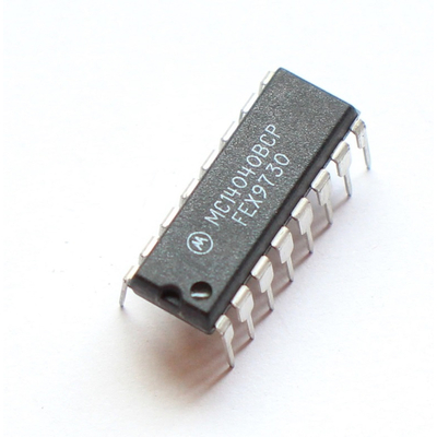 MC14040CP  asynchroner 12-Stufiger (:4096) Binarz�hler)