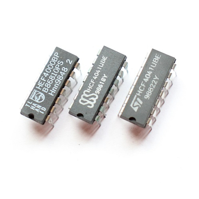 CD 4041 / HCF 4041UBE / HEF 4041BP 4 TTL-Puffer