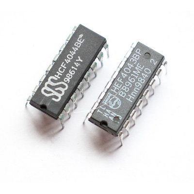 CD 4044BE / HCF 4044BE  / HEF 4044BP  4 R/S Flip-Flops (NAND-Logik)