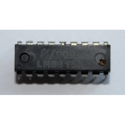 LM3915N LED Anzeigentreiber Punkt-Balkenanzeige 10 Stufig DIP18