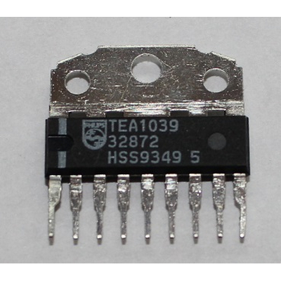 TEA1039 switchmode controller