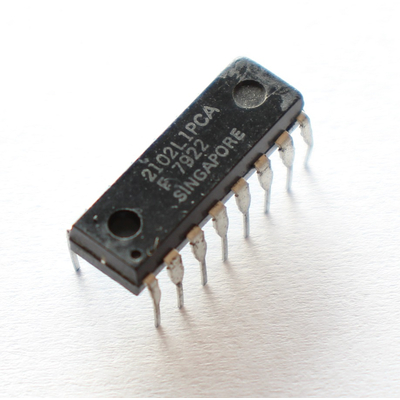 2102L1PCA 24-Bit Read/Write Static MOS RAM