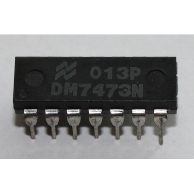7473 dual J-K flip-flop with clear