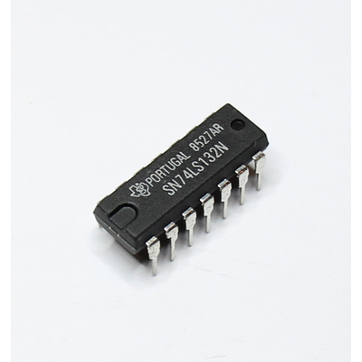 74LS132N 4 fach schmitt trigger nand gatter mit je 2...