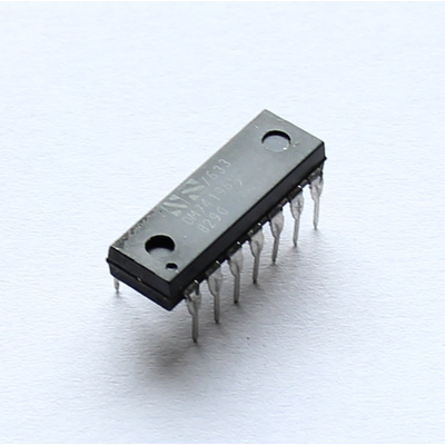 DM7495N 4-bit negative edge-triggered parallel Access...