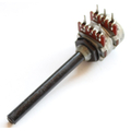Potentiometer axial stereo     4,7K log 6mm...