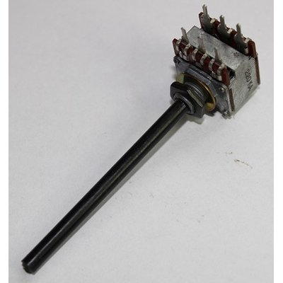 Potentiometer axial stereo   220K lin 4mm Kunststoffachse...