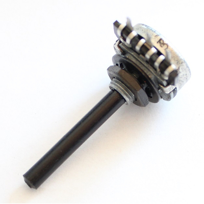 Potentiometer mono   470K lin 4mm plastic shaft