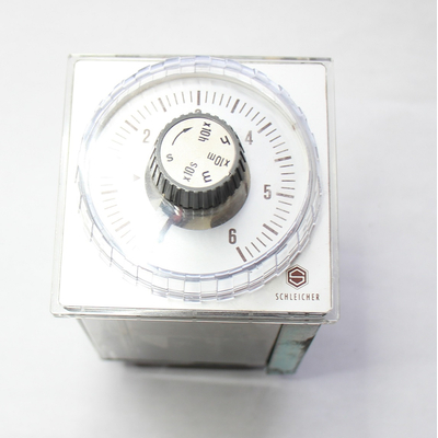 Elektromischanesches Zeitrelais 0,2 Sek. - 60 Std. DZ 52-SG Schleicher