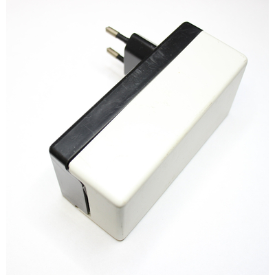 Steckergeh�use 100 x 50 x 40mm - SE 420 EU