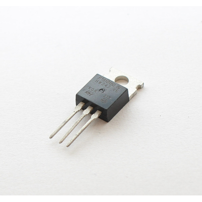   Mosfet N-Kanal  800V  10,7A 190W TO220 - STP18NM80