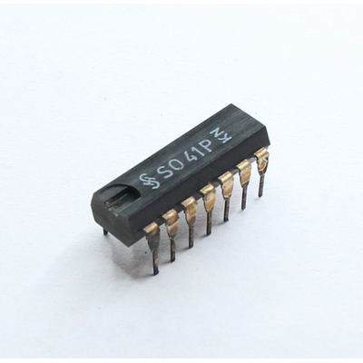SO41P FM IF amplifier with demodulator