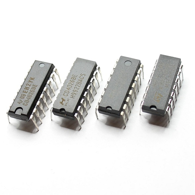 CD4026 Dezimalz�hler mit decodierten 7-Segment-Ausg�ngen