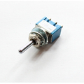 Miniature toggle switch / center switch 1 x on/off/(on)