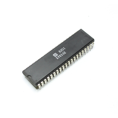 SY6504   Modified version of 6502 microprocessor (8 KB...