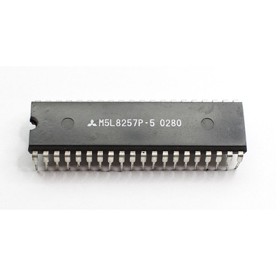 M5L8257P-5 Programmable DMA Controller DIP40