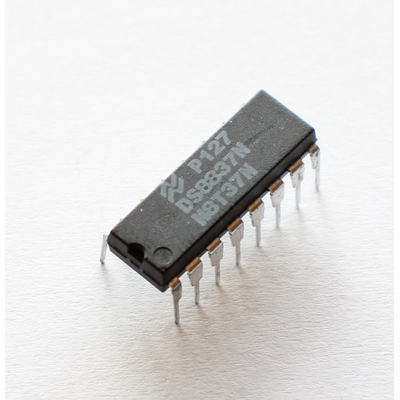 N8T37N Hex  Bus Receiver with Input Hysteresis DIP16...