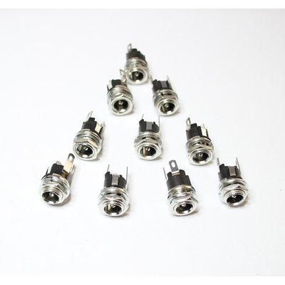 5.5 / 2.1 mm socket with switch and central fastening (10...