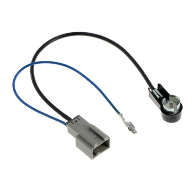 Antennenadapter HONDA ab 2006, MAZDA 3,6 ab 2010, SUZUKI Swift ab 2012 auf ISO