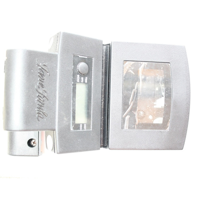 Cassette player for the bicycle handlebar for hobbyists