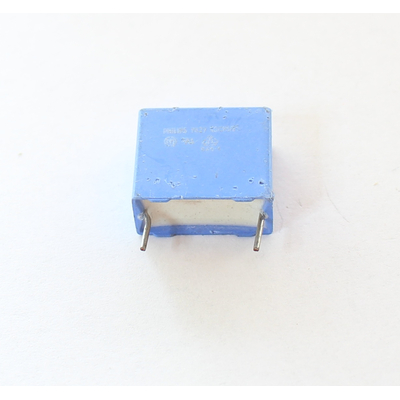 Folienkondensator  0,1�F 100nF  250VAC 10%