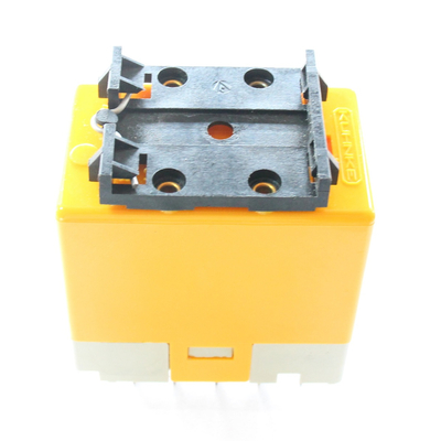 Relay / contactor 24VDC for DIN rail mounting 2 x on / 2 x off 16A 380V - 105 A-220-F KUHNKE