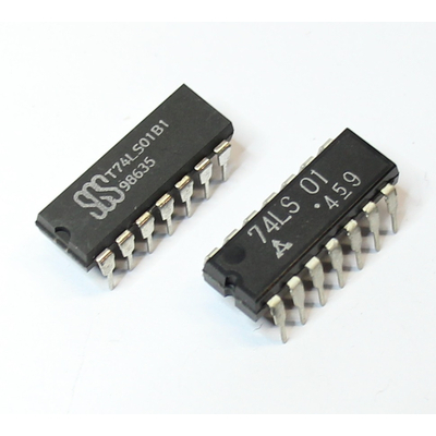 T74LS01 quad 2-input NAND gate with open collector outputs DIL14 - SGS