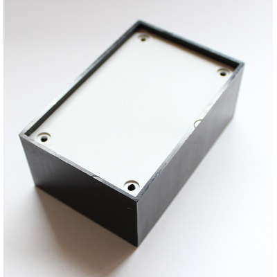 Universal Kunststoff Geh�use   85x 56x35mm - 10P