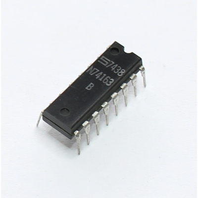 N74163 Positive Edge - Triggered 4 - Bit Binary Counter with Clear (Syck)