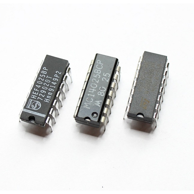 CD 4025 / MC 14025BCP / HEF 4025BP 3 NOR gates with 3...
