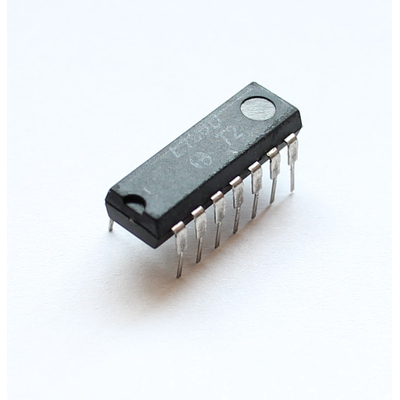 E100D NAND gate with 2 inputs