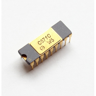 C571C 10-bit A / D converter without tristate