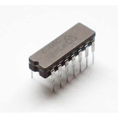 D200C NAND gate with 2 inputs