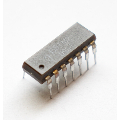 155TM2 dual D-type positive edge-triggered flip-flop with...