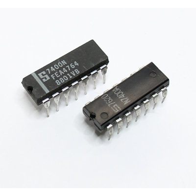 7400N Vierfach-2-Eingang-NAND-Gatter DIP14