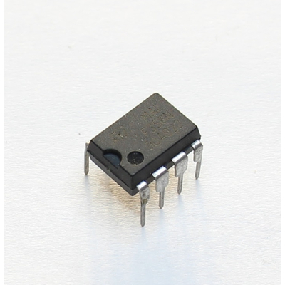 LF 356N Operational amplifier 5MHz 1036V