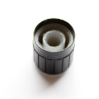 <strong><span style=font-size: 14pt>knob for knurled 6 mm axles 40 x 17 mm silver</span></strong>