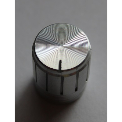 Drehknopf f�r geriffelte 6 mm Achsen 13 x 17mm silber