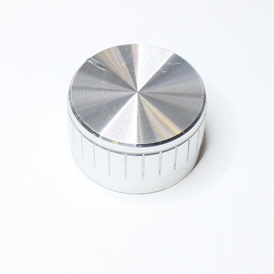 Drehknopf f�r geriffelte 6mm Achsen 32 x 17mm silber