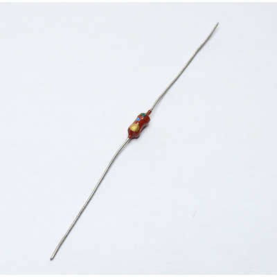 Festinduktivit�t axial   5,6�H