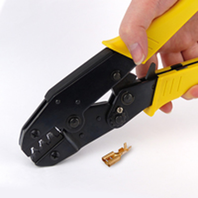 Crimping tool for uninsulated terminals 0.5 - 6 mm