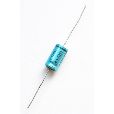 Electrolytic capacitor    4,7f  250V